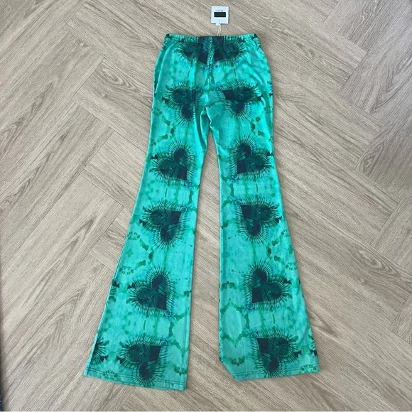 Adika Green Flare Heart Pants - Picture 4 of 4